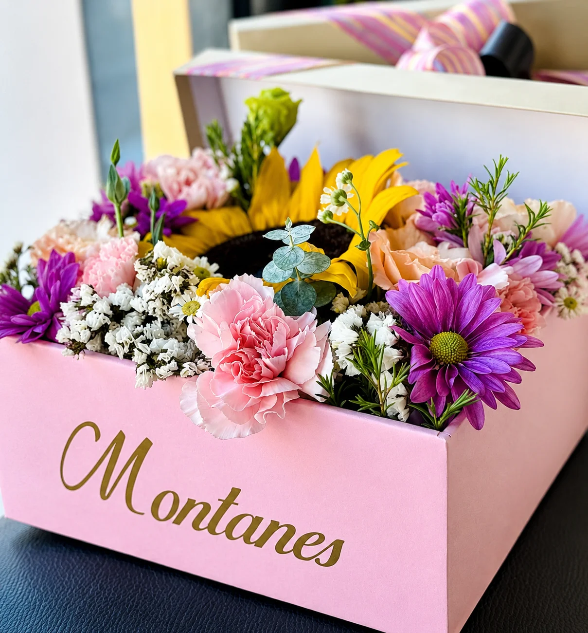 Caja floral decorativa